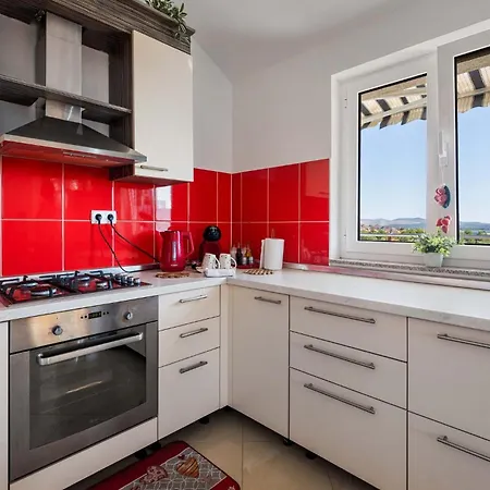 1 Bedroom Cozy In Sibenik *