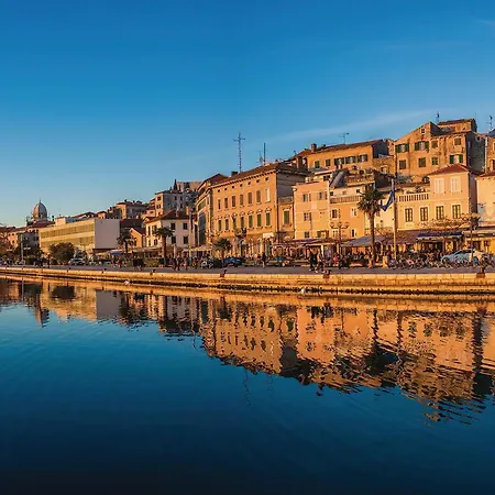 Apartment 1 Bedroom Cozy In Sibenik