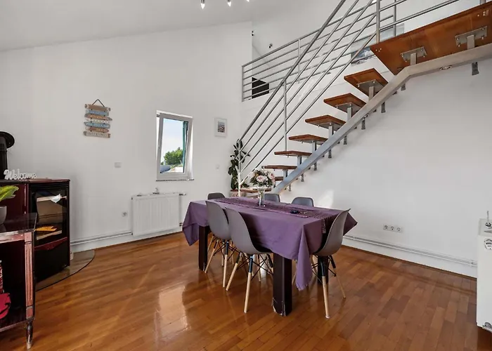 아파트 1 Bedroom Cozy In Sibenik *