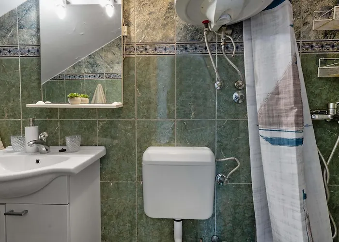 1 Bedroom Cozy In Appartement Šibenik