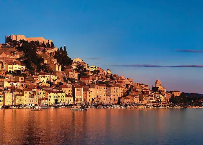 1 Bedroom Cozy In Sibenik 아파트 *